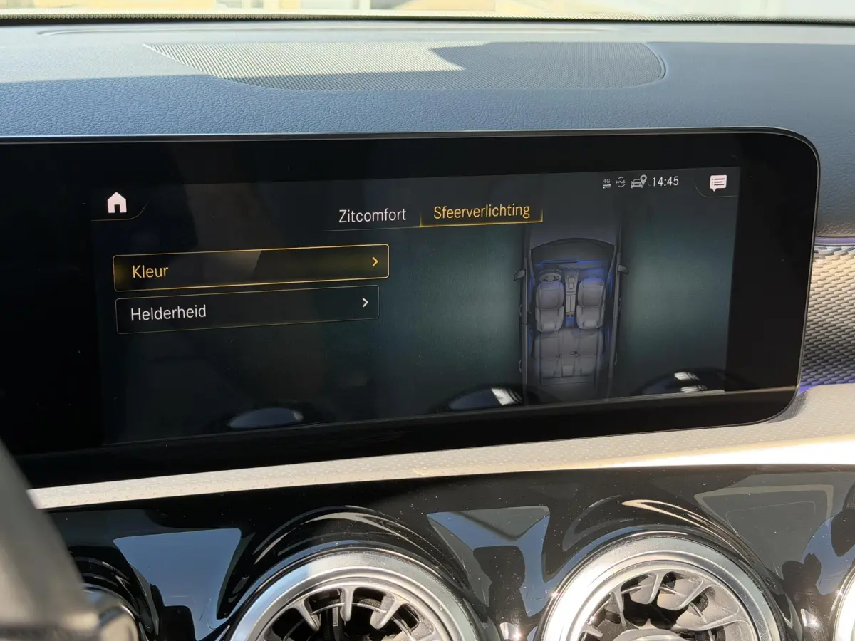 250 e Business Solution Luxury Limited 17"/Panoramadak/Leder + memory/Stoelverwarming/Camera/Dodehoek/Keyless/Matrix LED
