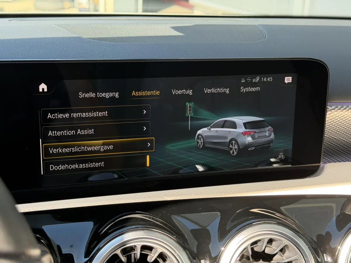 250 e Business Solution Luxury Limited 17"/Panoramadak/Leder + memory/Stoelverwarming/Camera/Dodehoek/Keyless/Matrix LED