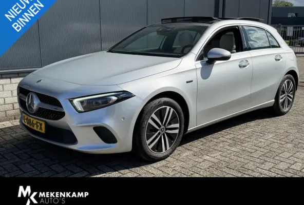 250 e Business Solution Luxury Limited 17"/Panoramadak/Leder + memory/Stoelverwarming/Camera/Dodehoek/Keyless/Matrix LED