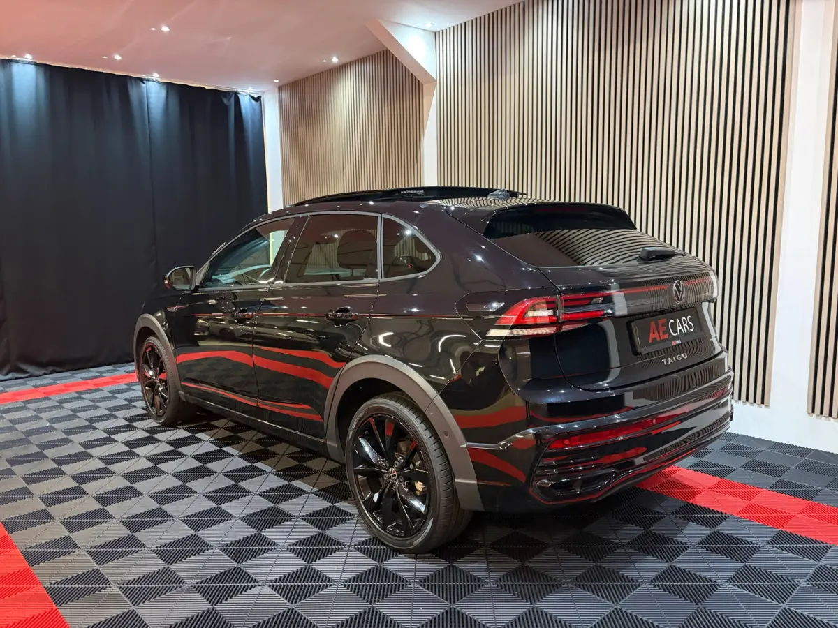 1.0 TSI R-Line Business Pano Navi Led IQ Lights Camera