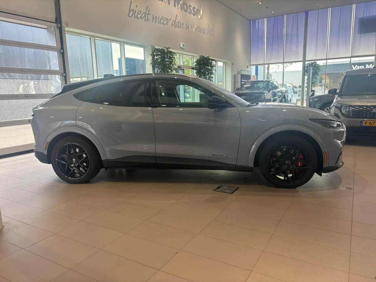 Extended Premium RWD 88 kWh TECHNOLOGY PACK | PANORAMA DAK | ADAPTIVE CRUISE