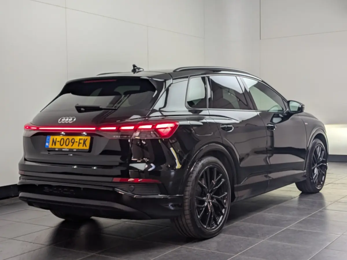 40 Launch edition S-Line Competition 77 kWh | SOH 94% | Adap. Cruise | Sonos o | Apple Carplay | Stoelverwarming
