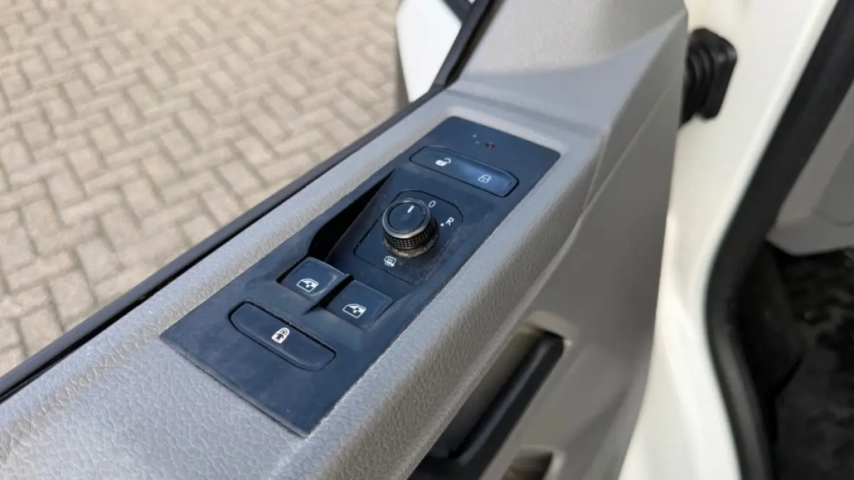 2.0 TDI 81KW 110PK L2H1 EURO 6 AIRCO/ CRUISE CONTROL/ TREKHAAK/ RVS IMPERIAAL/ 100% DEALERONDERHOUDEN