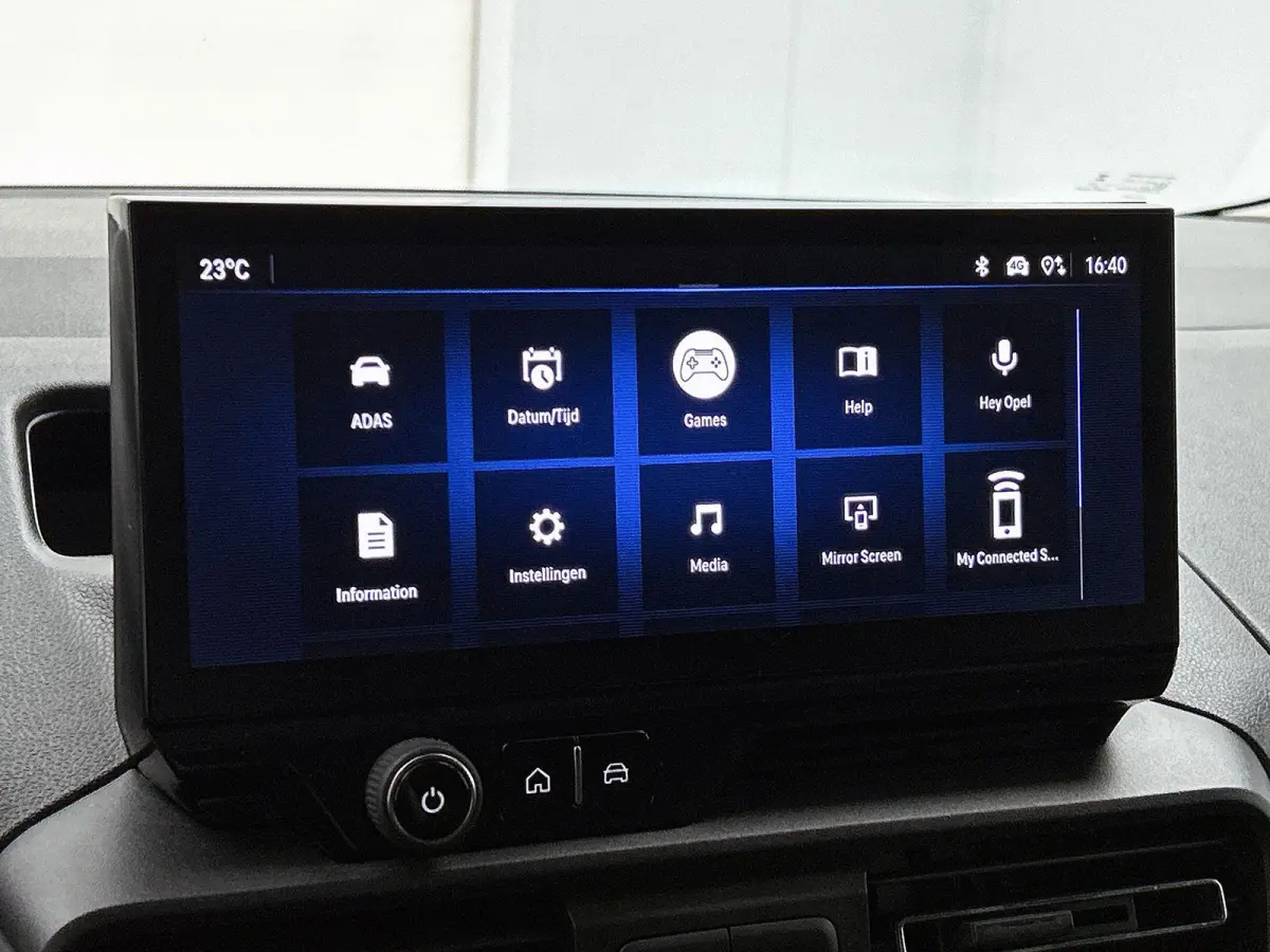 1.5 BlueHDi 130PK L2 Automaat Apple Carplay / Android Auto Navigatie Trekhaak Airco Camera Cruise Control Parkeersensoren V+A DAB