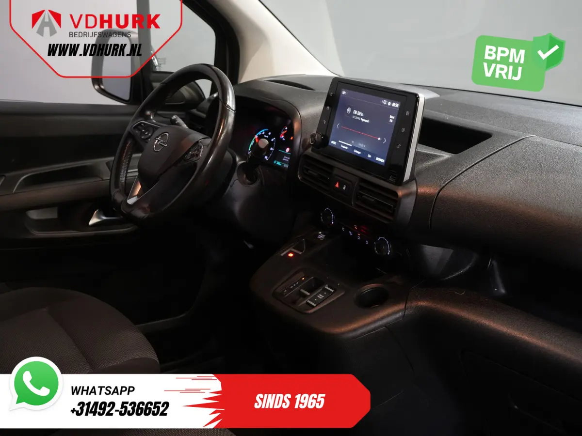 50kWh 285 WLTP 3 Pers./ Standkachel/ Snellader/ Stoelverw./ Stuurverw./ Keyless/ Carplay/ Navi/ Camera/ PDC/ Cruise/ Airco