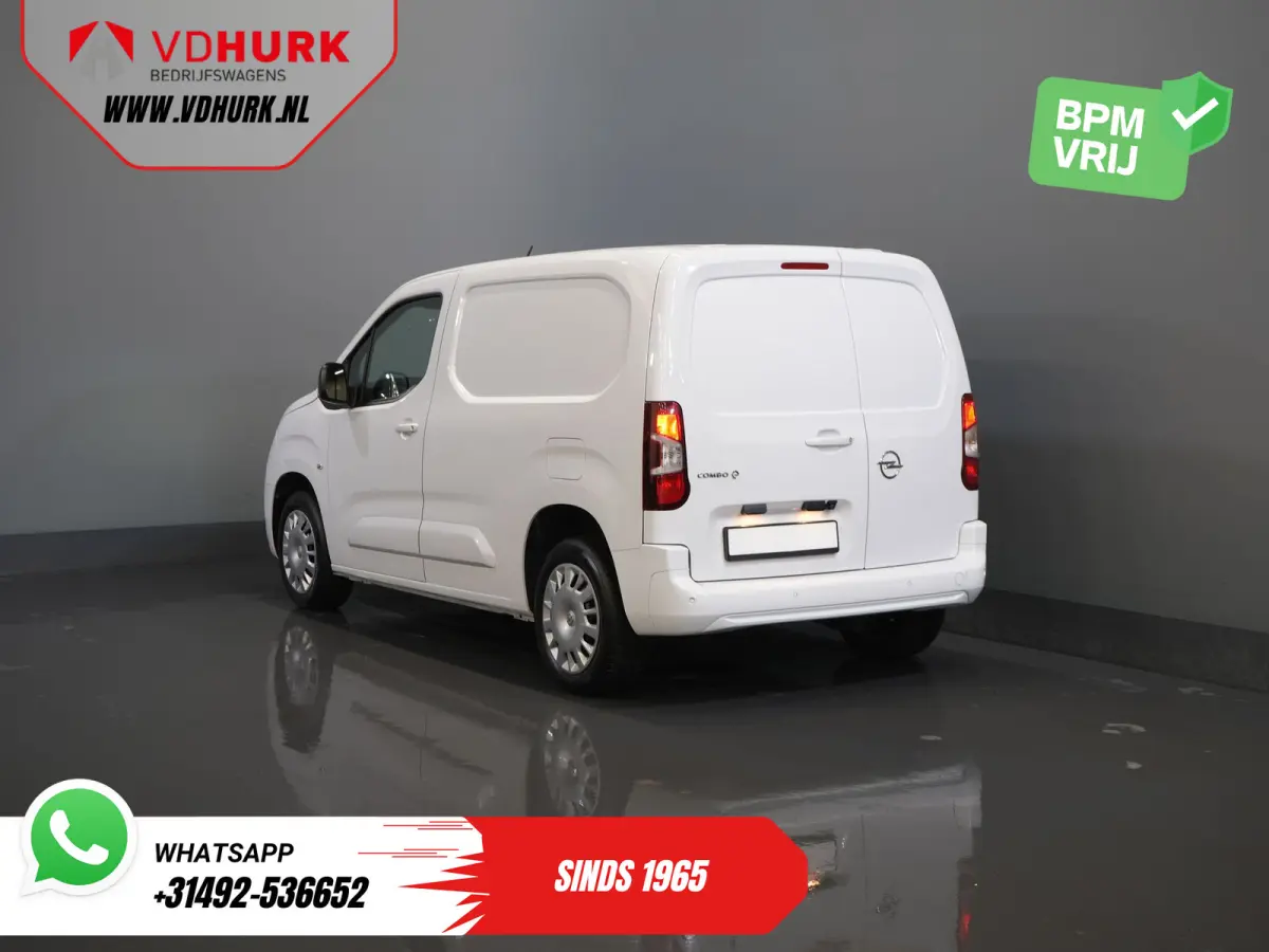 50kWh 285 WLTP 3 Pers./ Standkachel/ Snellader/ Stoelverw./ Stuurverw./ Keyless/ Carplay/ Navi/ Camera/ PDC/ Cruise/ Airco