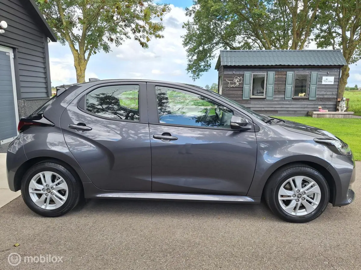 1.5 Hybrid 115 Active 1e Eig. BTW-Auto ! NL-Auto ! Apple-Carplay/Android Auto, Navigatie, Camera, Adap. Cruise-Control, Climate-Control.