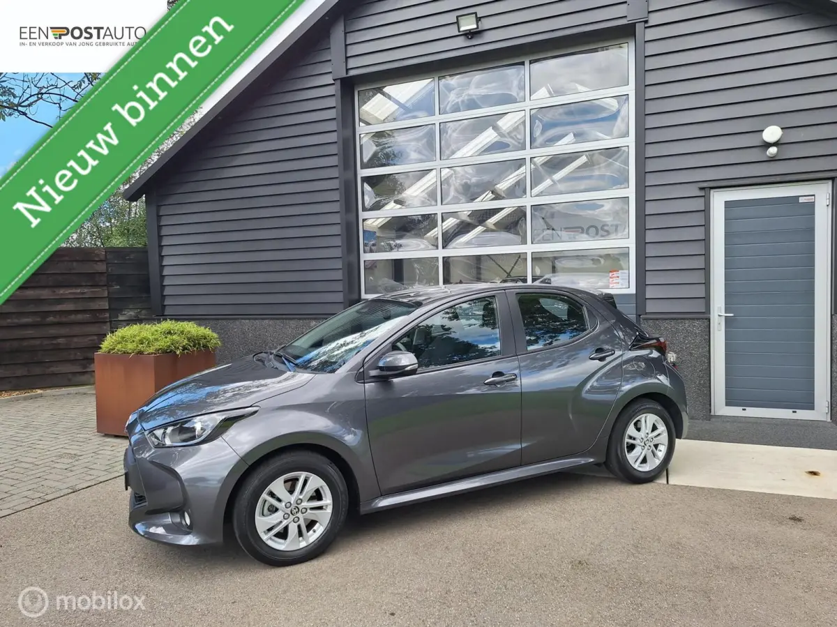 1.5 Hybrid 115 Active 1e Eig. BTW-Auto ! NL-Auto ! Apple-Carplay/Android Auto, Navigatie, Camera, Adap. Cruise-Control, Climate-Control.