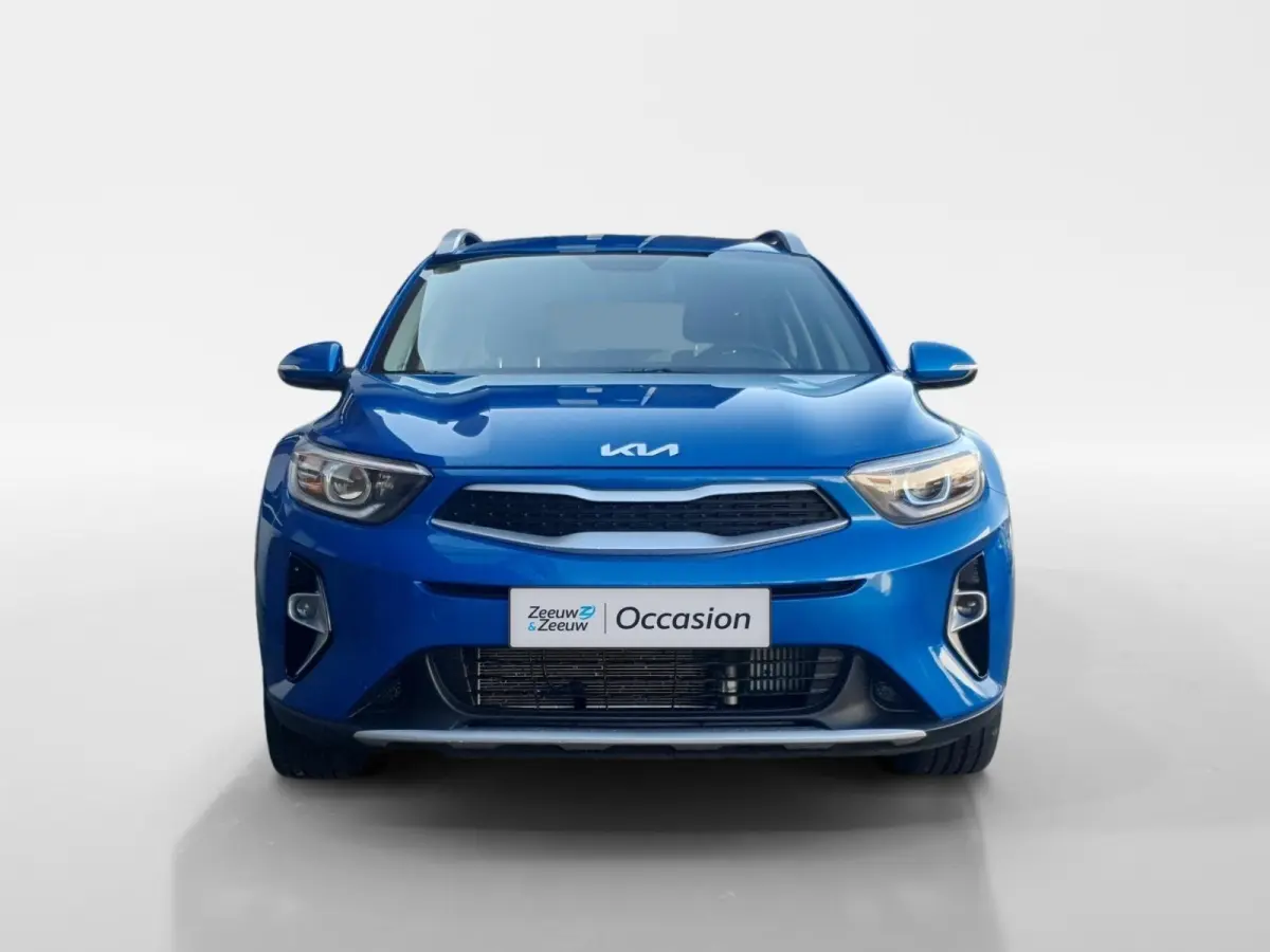 1.0T DynamicLine | Camera | Climate control | Apple Carplay / Android Auto | Cruise control | Parkeersensoren achter | Lichtmetalen velgen 16inch |