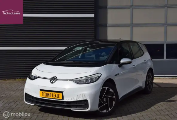 First 58 kWh Adaptive Cruise Carplay Stoel/stuurverwarming