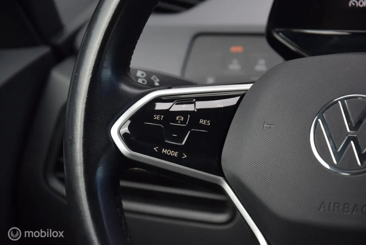 First 58 kWh Adaptive Cruise Carplay Stoel/stuurverwarming