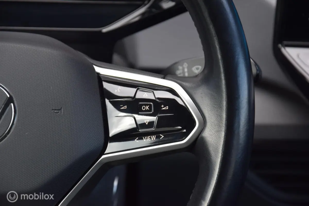First 58 kWh Adaptive Cruise Carplay Stoel/stuurverwarming