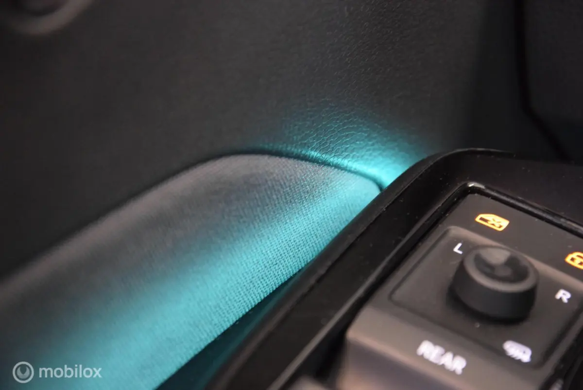 First 58 kWh Adaptive Cruise Carplay Stoel/stuurverwarming