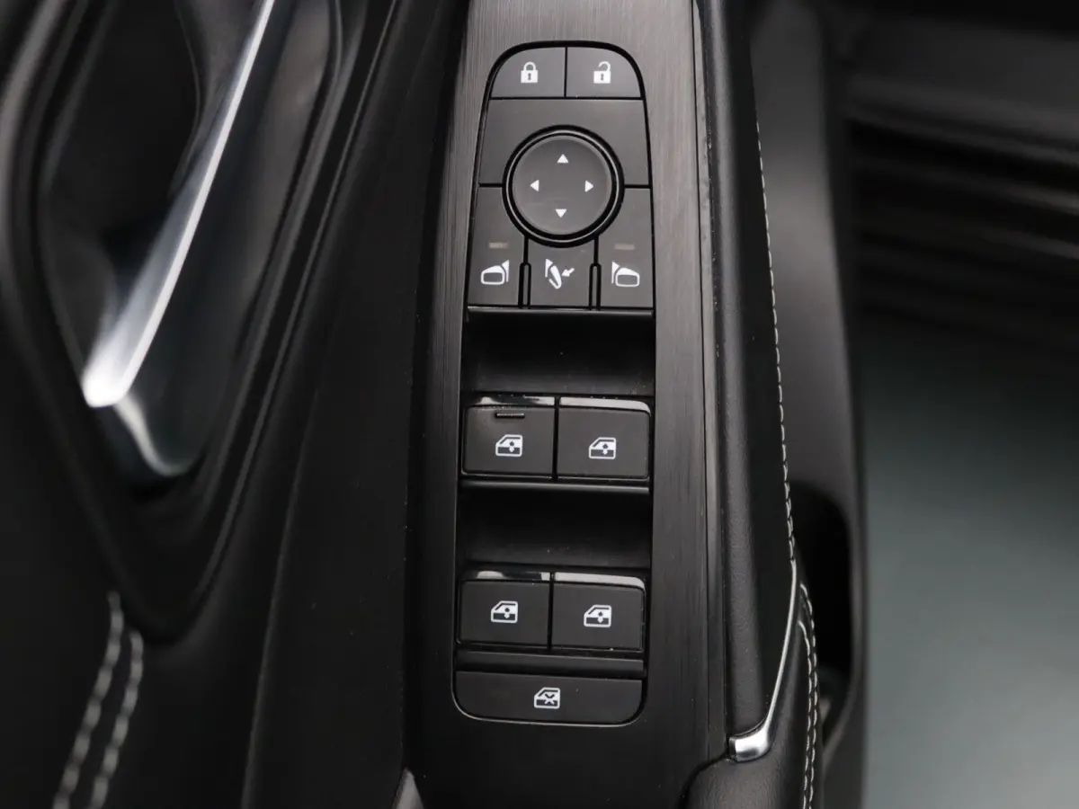 160pk MHEV Xtronic N-Connecta Apple Carplay/Android Auto | Climate