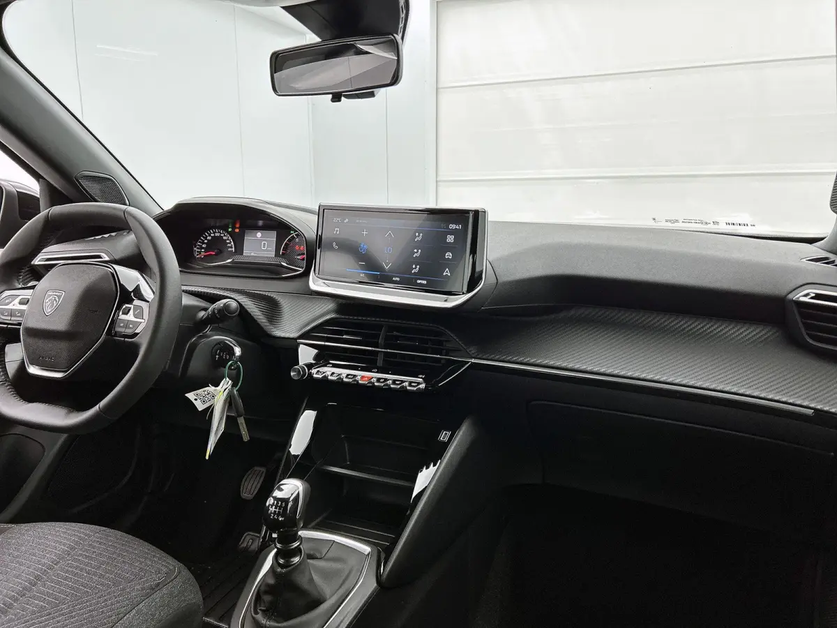 1.2 PureTech Style 100pk | Navigatie | Airco | Cruise Control |  Parkeersensoren | Apple Carplay/Android Auto |