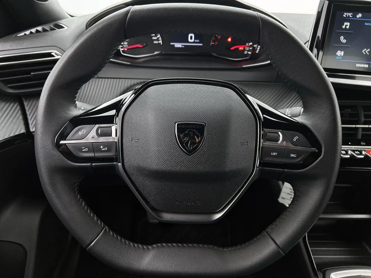 1.2 PureTech Style 100pk | Navigatie | Airco | Cruise Control |  Parkeersensoren | Apple Carplay/Android Auto |