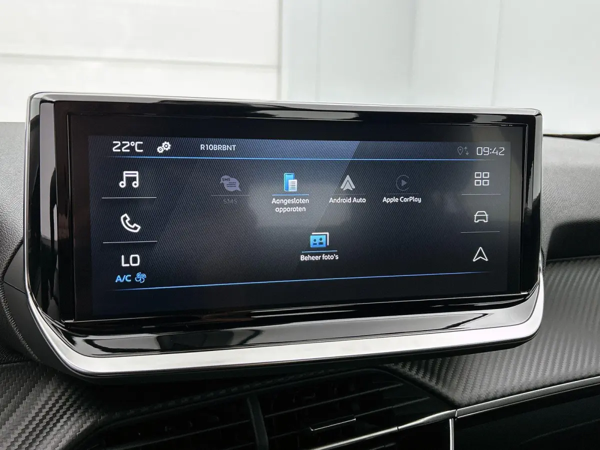 1.2 PureTech Style 100pk | Navigatie | Airco | Cruise Control |  Parkeersensoren | Apple Carplay/Android Auto |