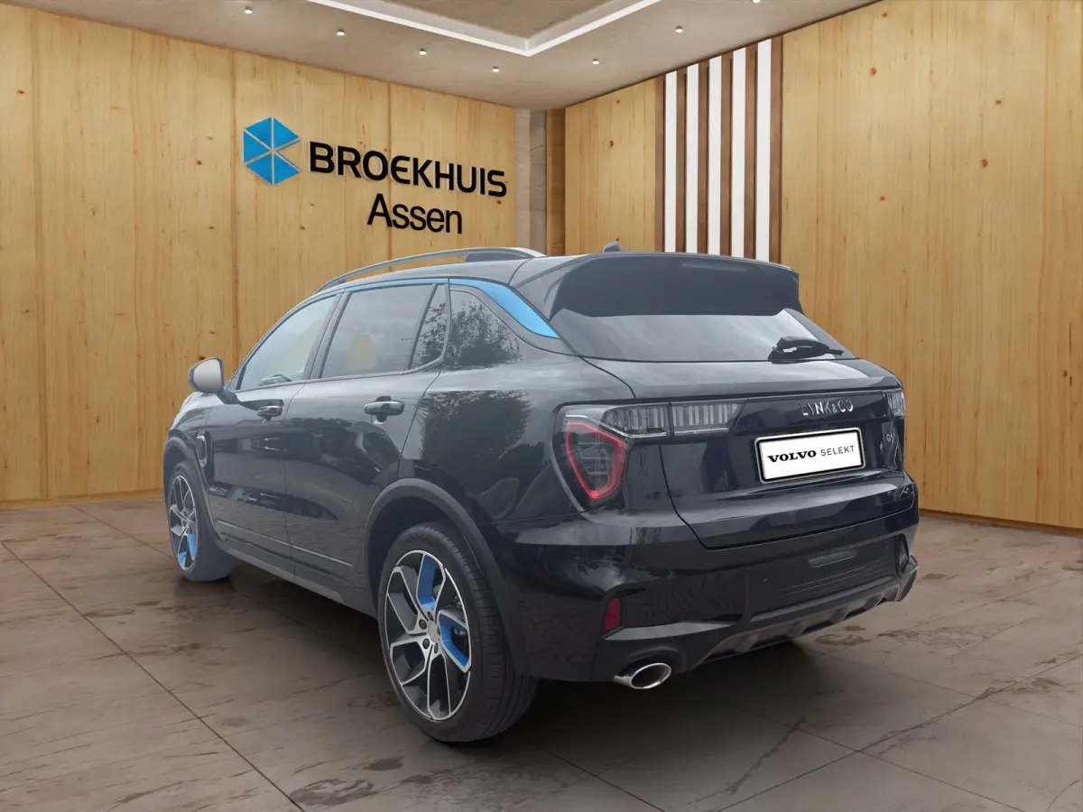 1.5 | BLIS | 360 Camera | Panoramadak | Keyless Start / Entry | Voorstoelen Verwarmd |