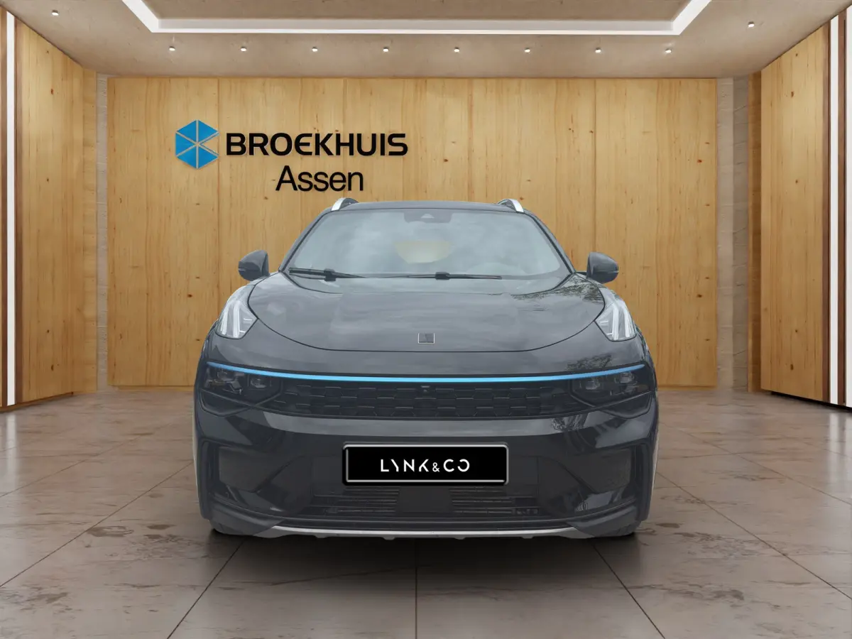 1.5 | BLIS | 360 Camera | Panoramadak | Keyless Start / Entry | Voorstoelen Verwarmd |