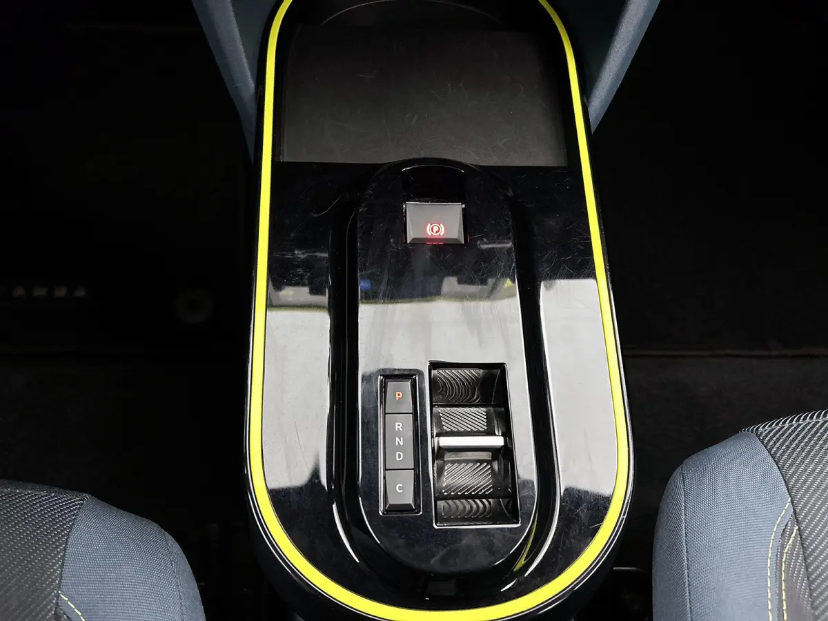 113pk RED 44 kWh Automaat | Airco | AppleCarPlay/Android | Cruise control | Parkeersensoren | LED |