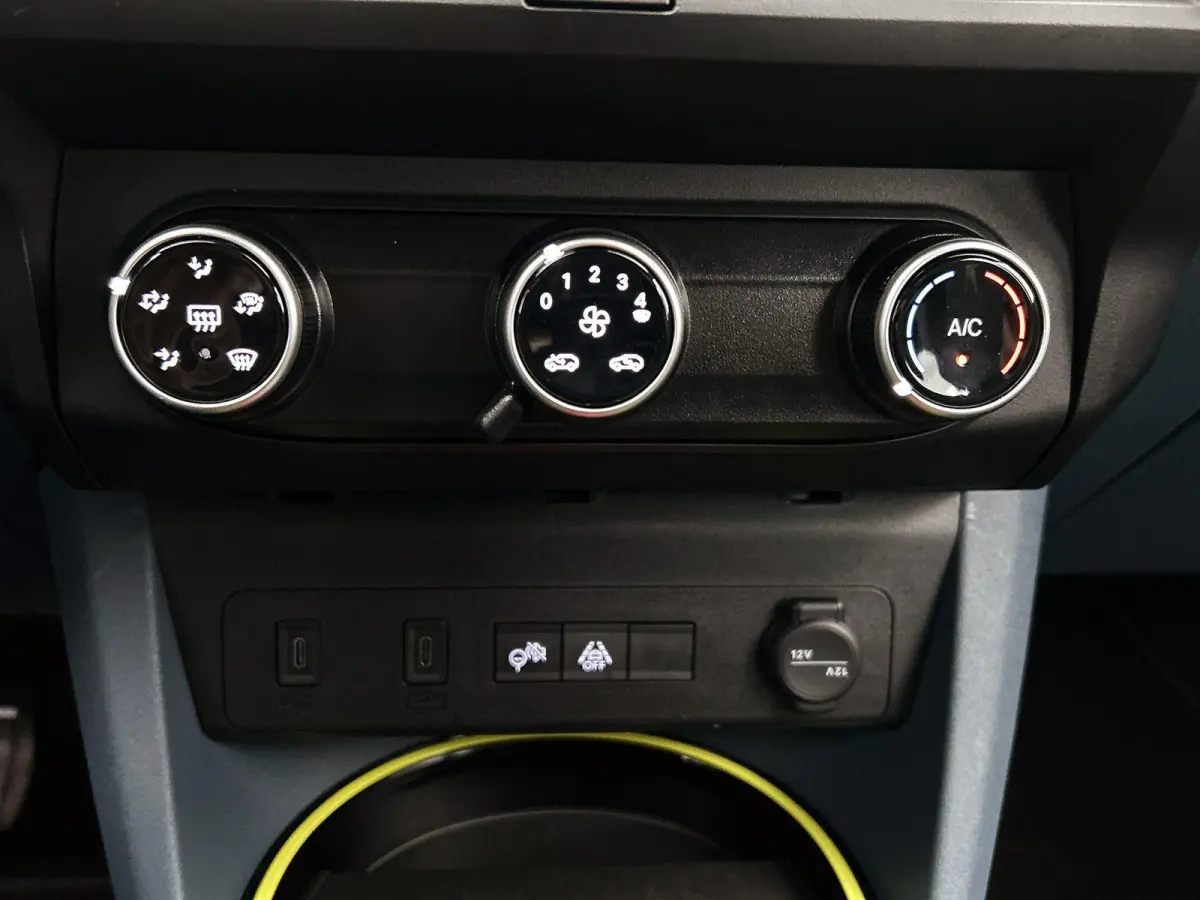 113pk RED 44 kWh Automaat | Airco | AppleCarPlay/Android | Cruise control | Parkeersensoren | LED |