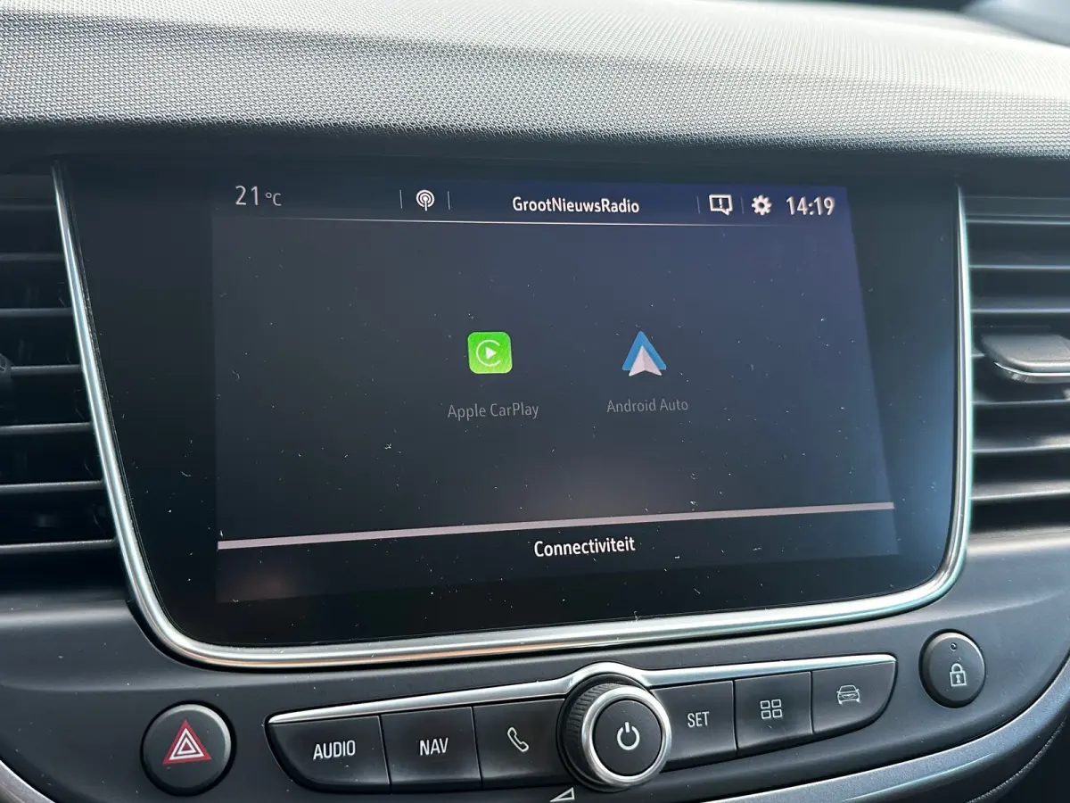 1.2 Turbo 130 PK Innovation+ | TREKHAAK AFNB.| HEAD UP DISPLAY| AGR COMFORTSTOELEN| STUUR, STOEL EN VOORRUITVERWARMING| DODEHOEK DETECTIE| DRAADLOZE TELEFOONLADER| FULL LED| CAMERA + PARKEER