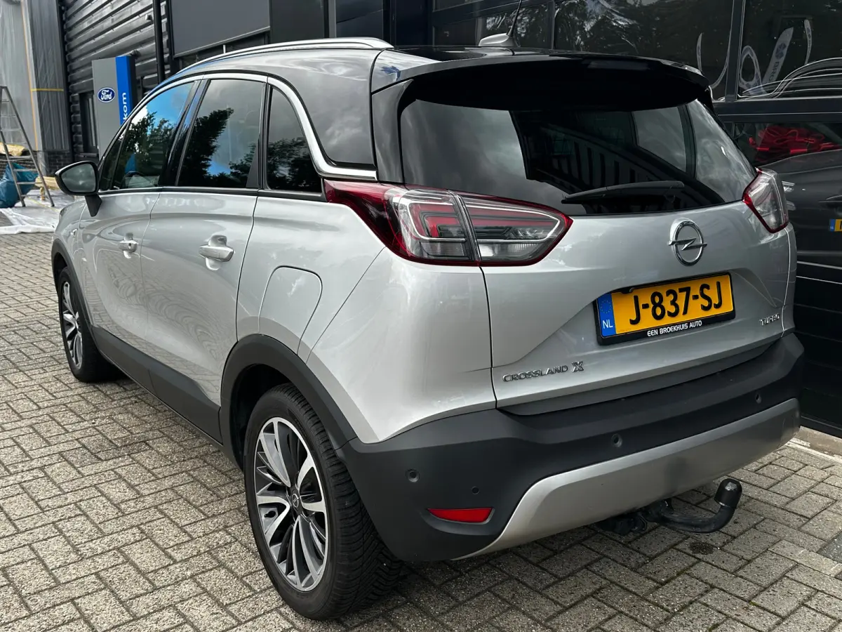 1.2 Turbo 130 PK Innovation+ | TREKHAAK AFNB.| HEAD UP DISPLAY| AGR COMFORTSTOELEN| STUUR, STOEL EN VOORRUITVERWARMING| DODEHOEK DETECTIE| DRAADLOZE TELEFOONLADER| FULL LED| CAMERA + PARKEER