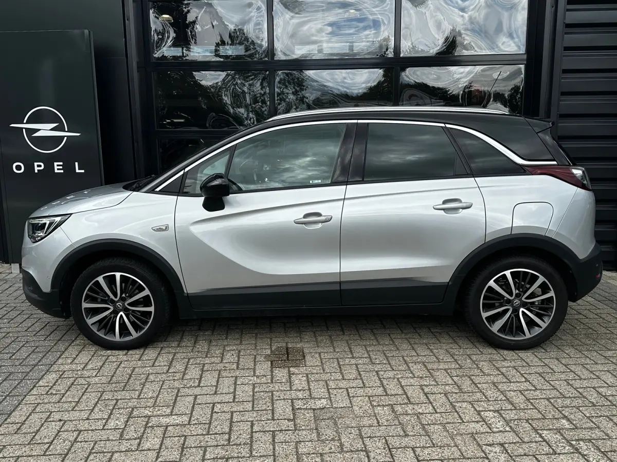 1.2 Turbo 130 PK Innovation+ | TREKHAAK AFNB.| HEAD UP DISPLAY| AGR COMFORTSTOELEN| STUUR, STOEL EN VOORRUITVERWARMING| DODEHOEK DETECTIE| DRAADLOZE TELEFOONLADER| FULL LED| CAMERA + PARKEER