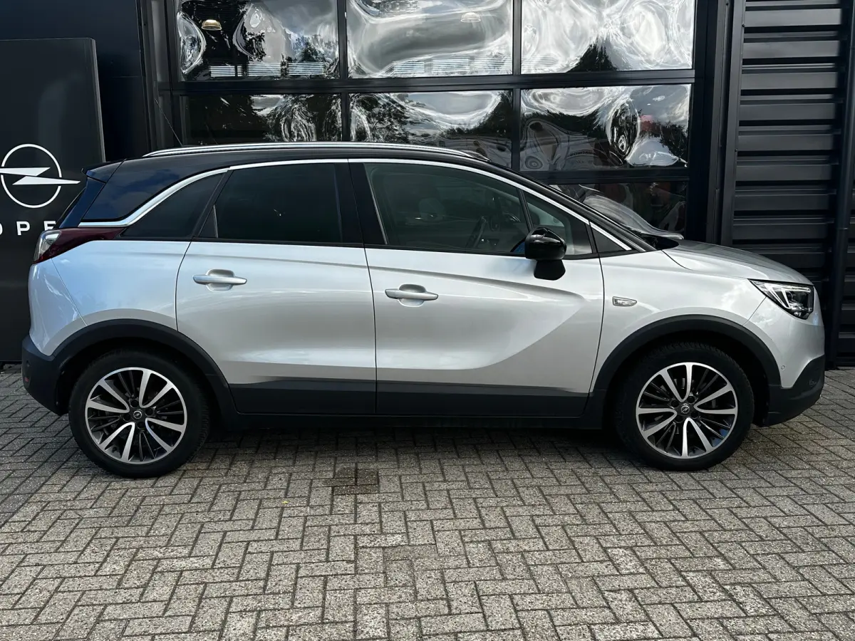1.2 Turbo 130 PK Innovation+ | TREKHAAK AFNB.| HEAD UP DISPLAY| AGR COMFORTSTOELEN| STUUR, STOEL EN VOORRUITVERWARMING| DODEHOEK DETECTIE| DRAADLOZE TELEFOONLADER| FULL LED| CAMERA + PARKEER
