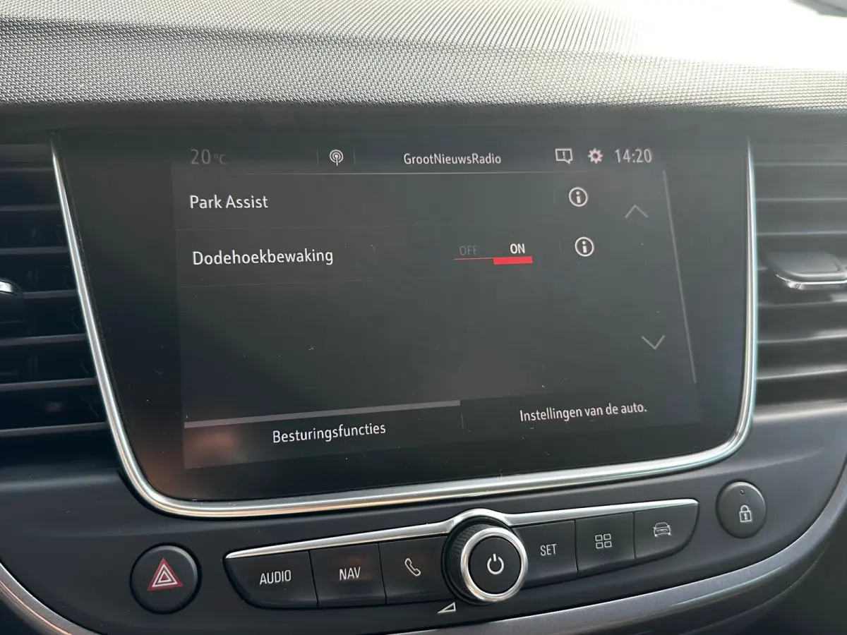 1.2 Turbo 130 PK Innovation+ | TREKHAAK AFNB.| HEAD UP DISPLAY| AGR COMFORTSTOELEN| STUUR, STOEL EN VOORRUITVERWARMING| DODEHOEK DETECTIE| DRAADLOZE TELEFOONLADER| FULL LED| CAMERA + PARKEER