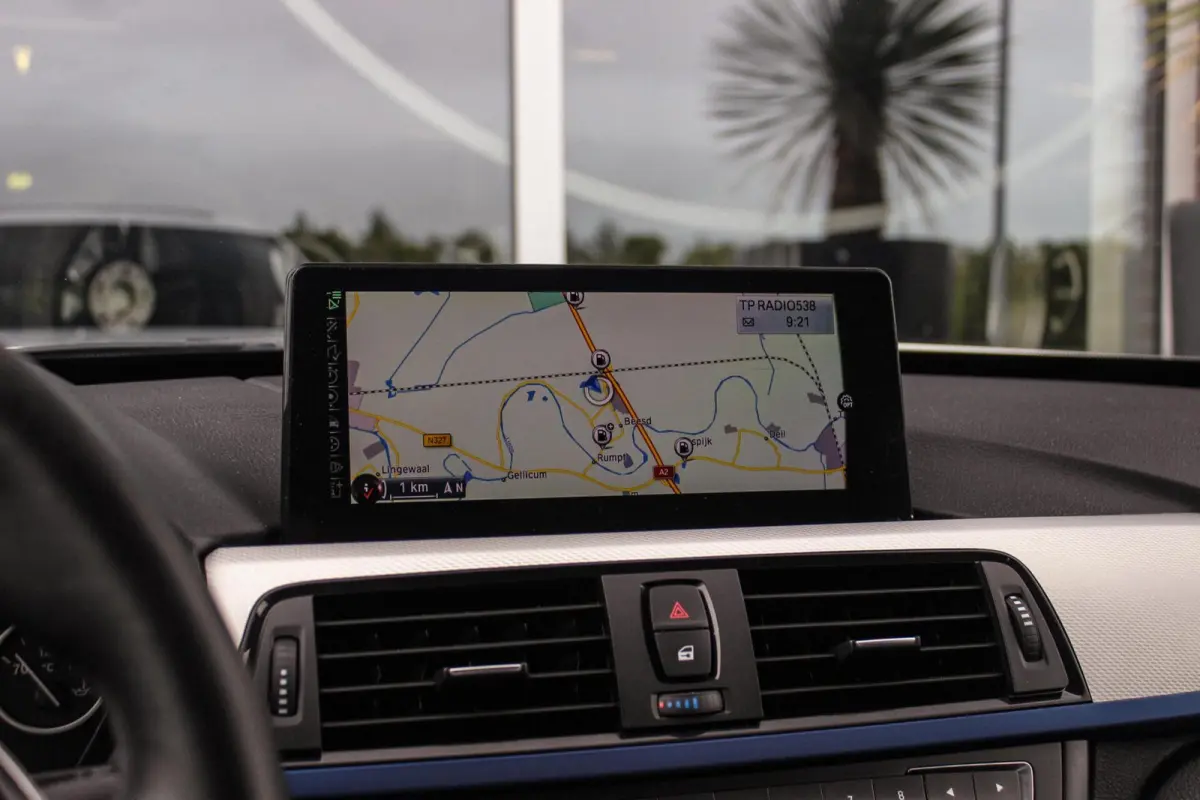 328i xDrive M Sport | Driving Assistant | Panoramadak | Active cruise control | Dodehoek detectie | Head-up | HiFi audio | Camera | Xenon adaptief | Trekhaak