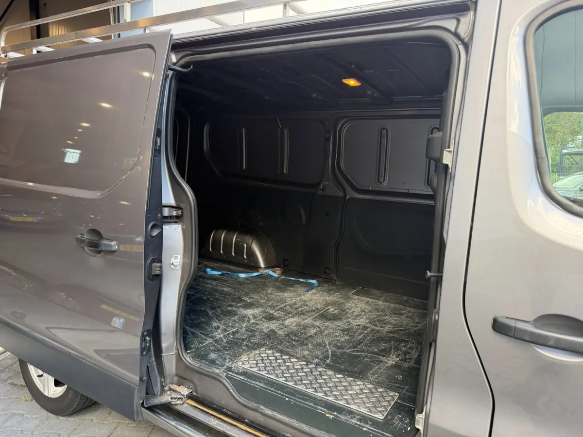 1.6 dCi T29 L2H1 Luxe dubbele schuifdeur vol optie's