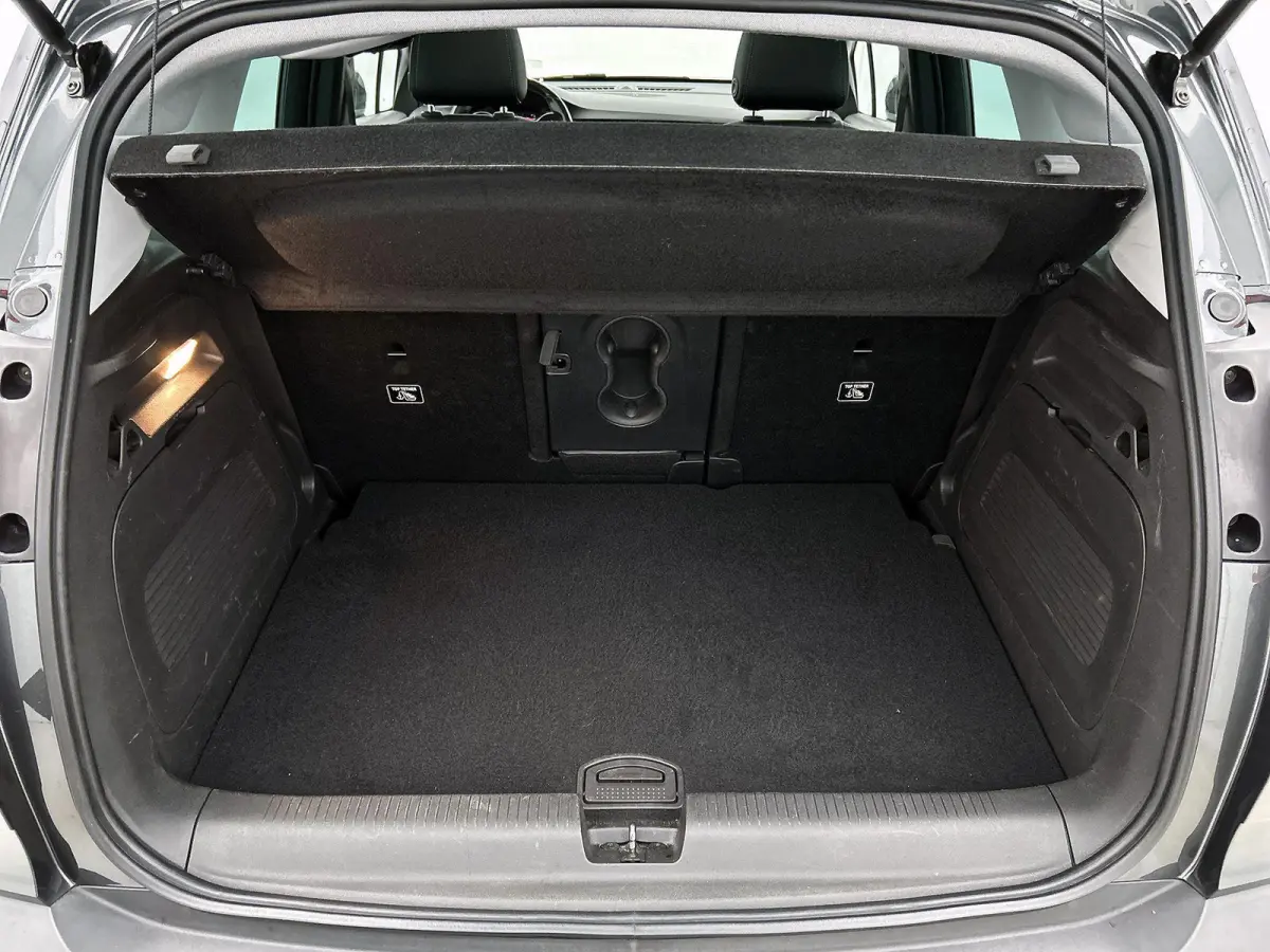1.2 110pk Innovation Automaat | Trekhaak | Winter-Pakket | Glazendak | Camera | 17"LMV | LED | Dodehoekdetectie | Apple Carplay/Android Auto |