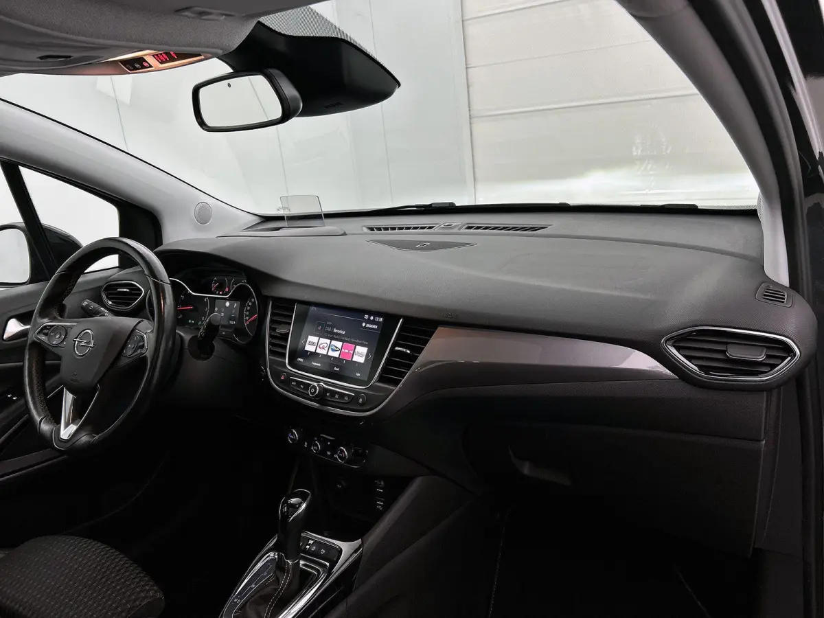 1.2 110pk Innovation Automaat | Trekhaak | Winter-Pakket | Glazendak | Camera | 17"LMV | LED | Dodehoekdetectie | Apple Carplay/Android Auto |