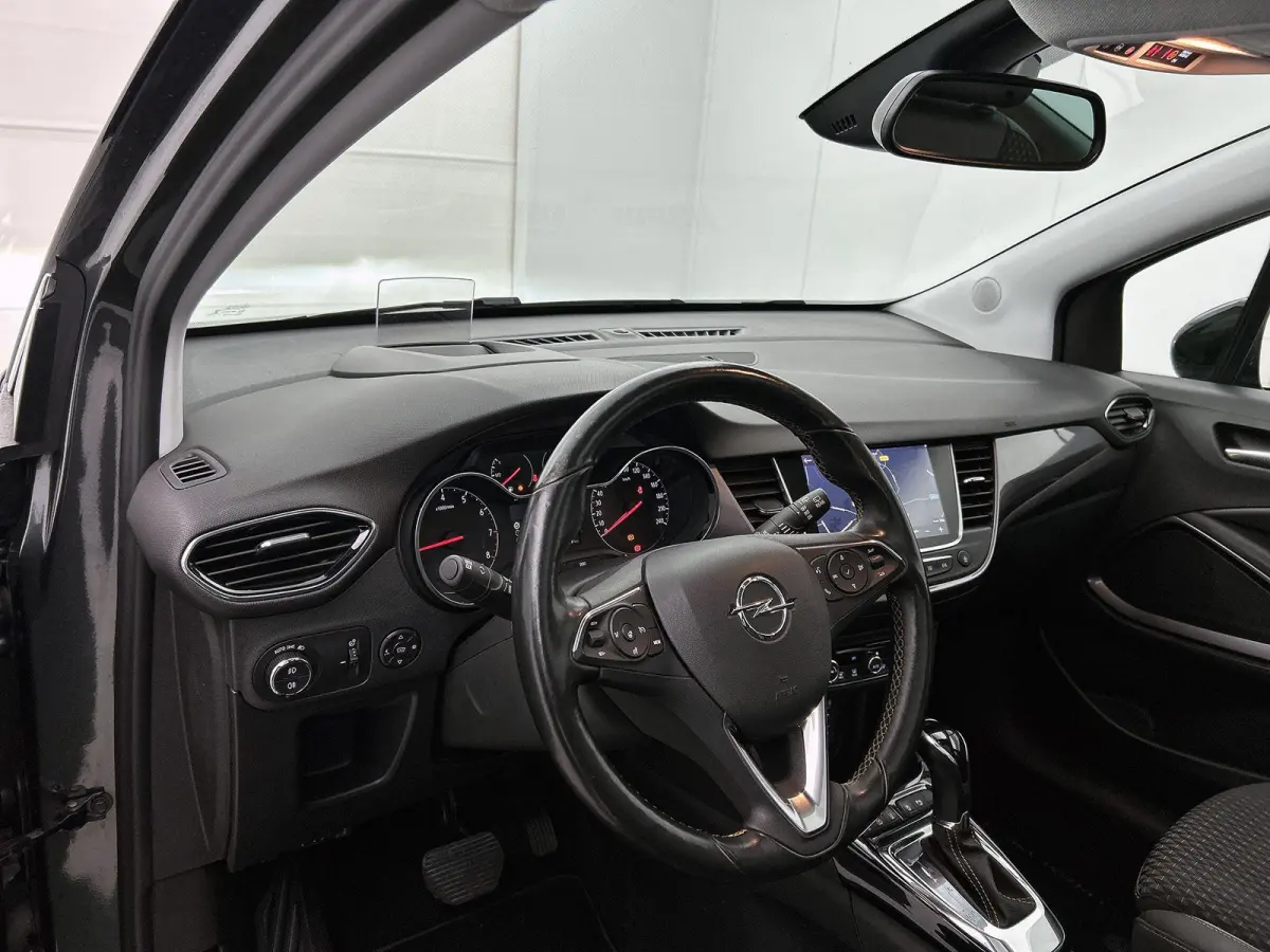 1.2 110pk Innovation Automaat | Trekhaak | Winter-Pakket | Glazendak | Camera | 17"LMV | LED | Dodehoekdetectie | Apple Carplay/Android Auto |