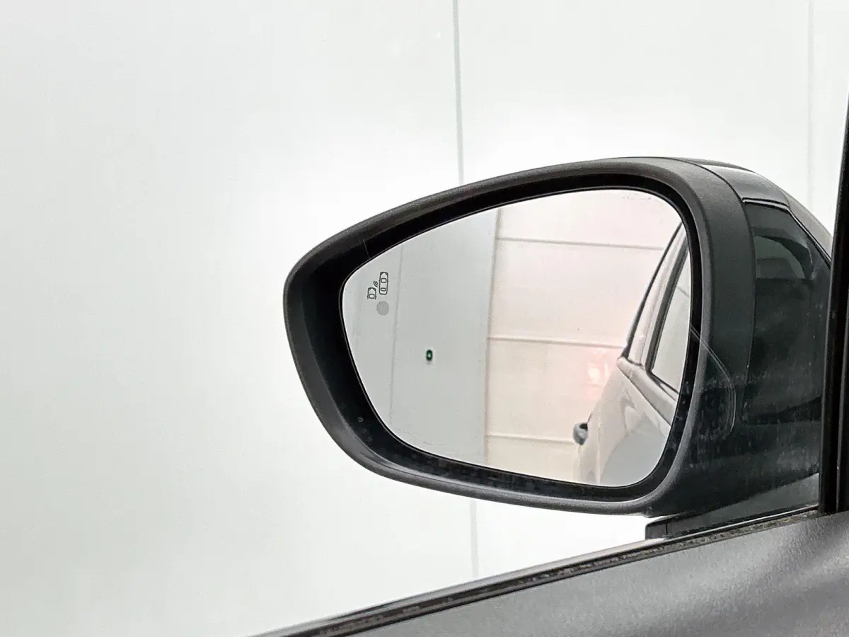 1.2 110pk Innovation Automaat | Trekhaak | Winter-Pakket | Glazendak | Camera | 17"LMV | LED | Dodehoekdetectie | Apple Carplay/Android Auto |