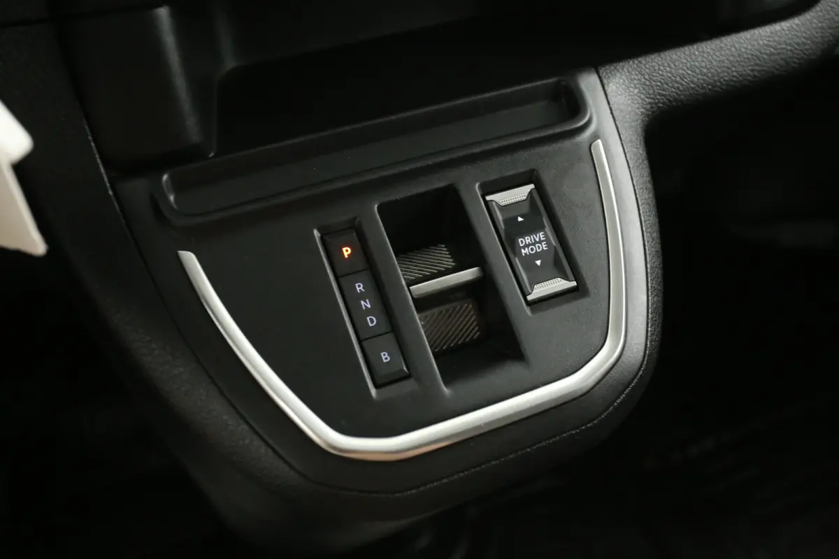 Worker L2H1 50 kWh | Snelladen | SOH 99% | Airco | Cruise | Carplay | 3 Zits | Parkeersens.