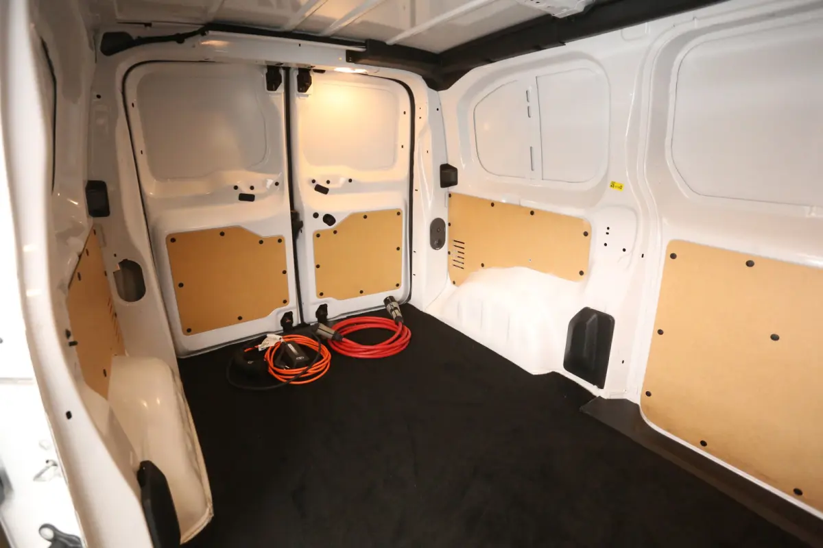 Worker L2H1 50 kWh | Snelladen | SOH 99% | Airco | Cruise | Carplay | 3 Zits | Parkeersens.