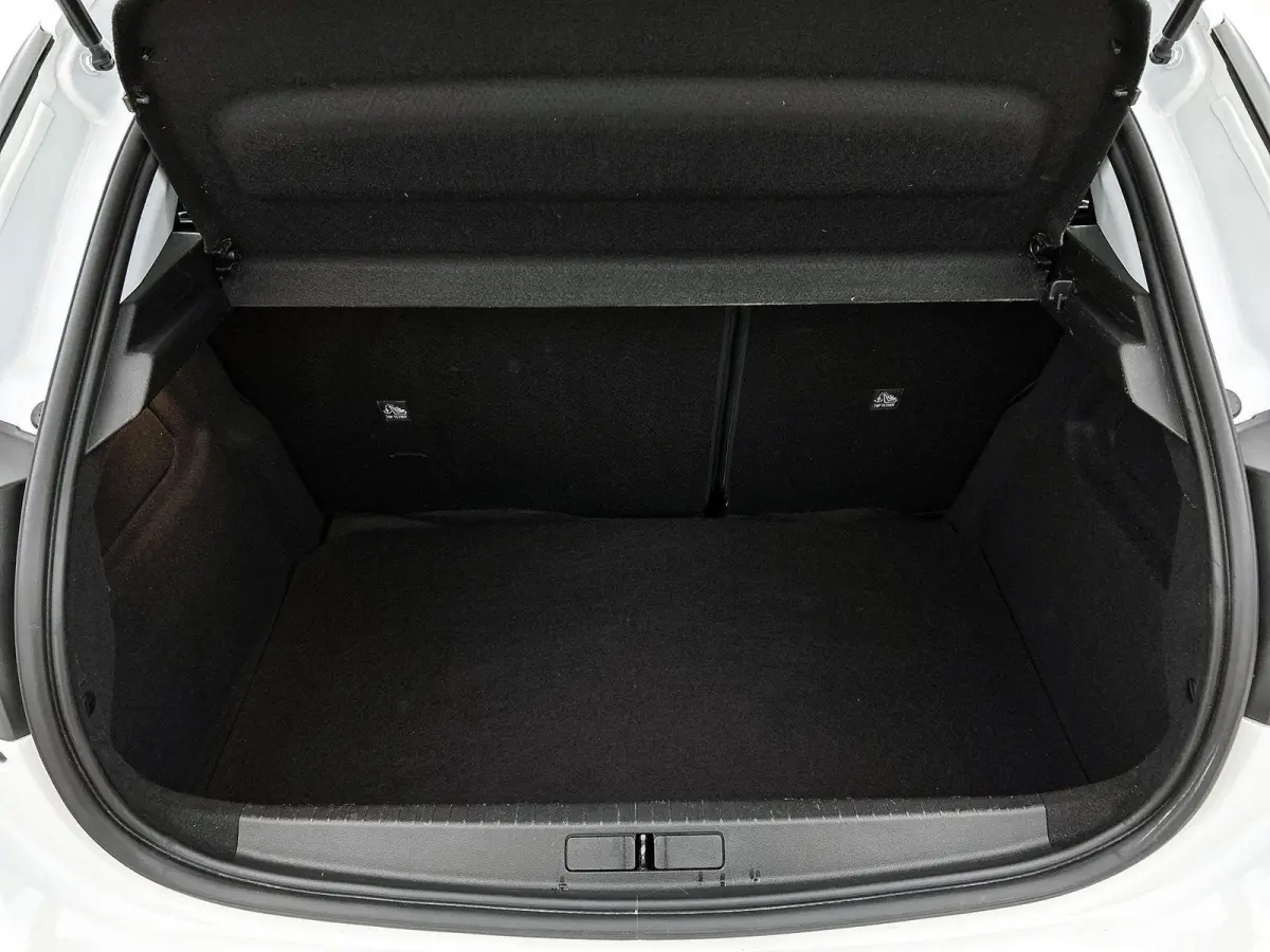 136pk 50 kWh Automaat | 1ste Eigenaar | ACCU 98% | Apple Carplay/Android Auto | Climate Control | Parkeersensoren | 16"LNV | LED |