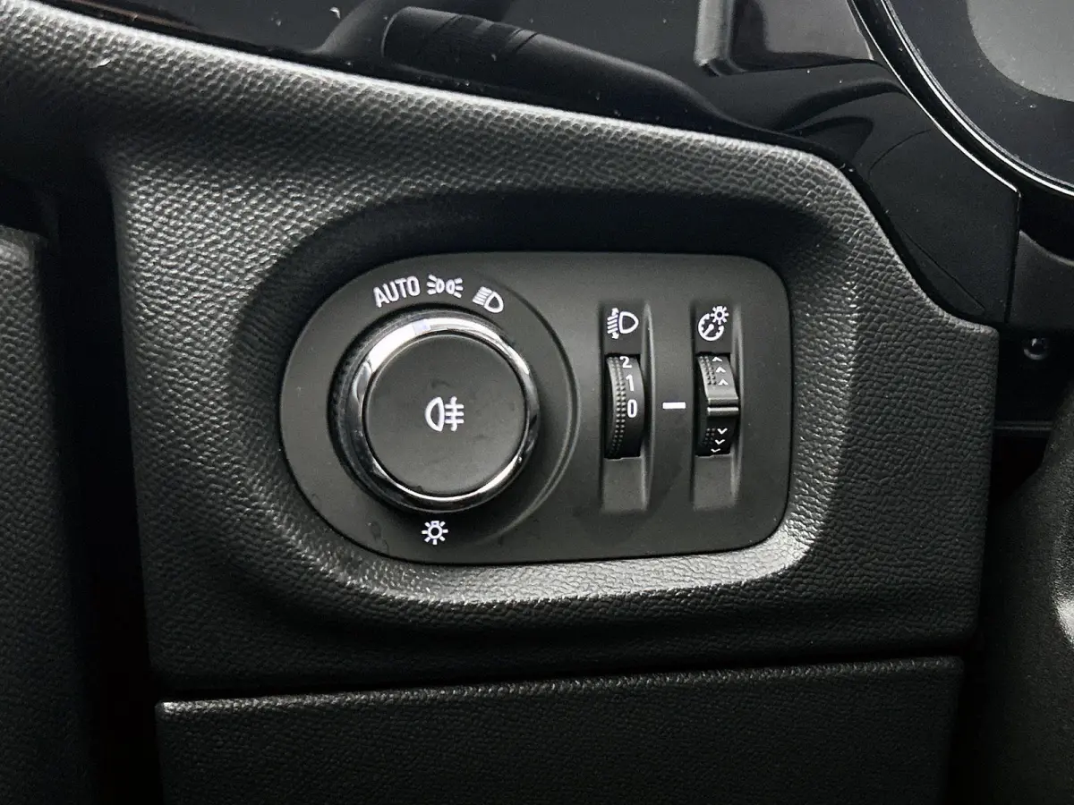 136pk 50 kWh Automaat | 1ste Eigenaar | ACCU 98% | Apple Carplay/Android Auto | Climate Control | Parkeersensoren | 16"LNV | LED |