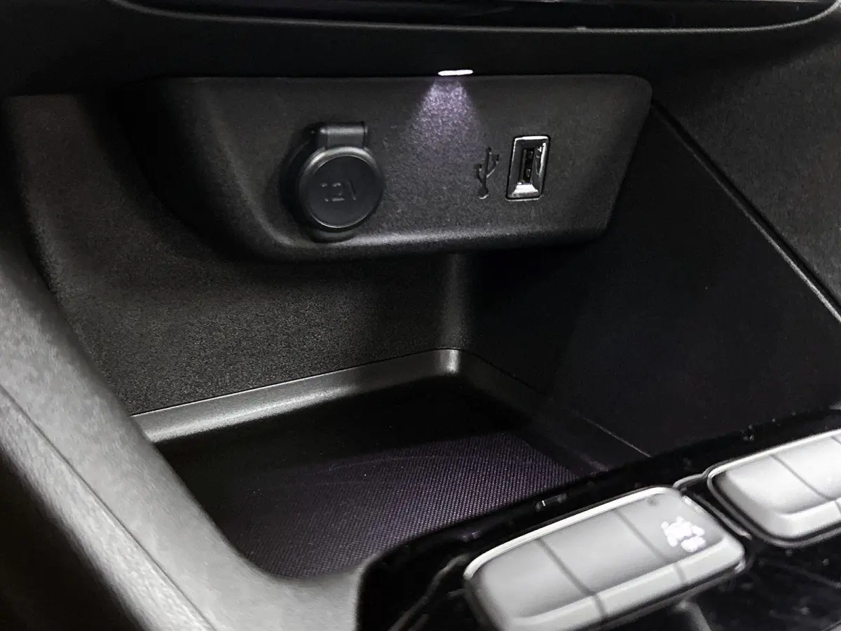 136pk 50 kWh Automaat | 1ste Eigenaar | ACCU 98% | Apple Carplay/Android Auto | Climate Control | Parkeersensoren | 16"LNV | LED |