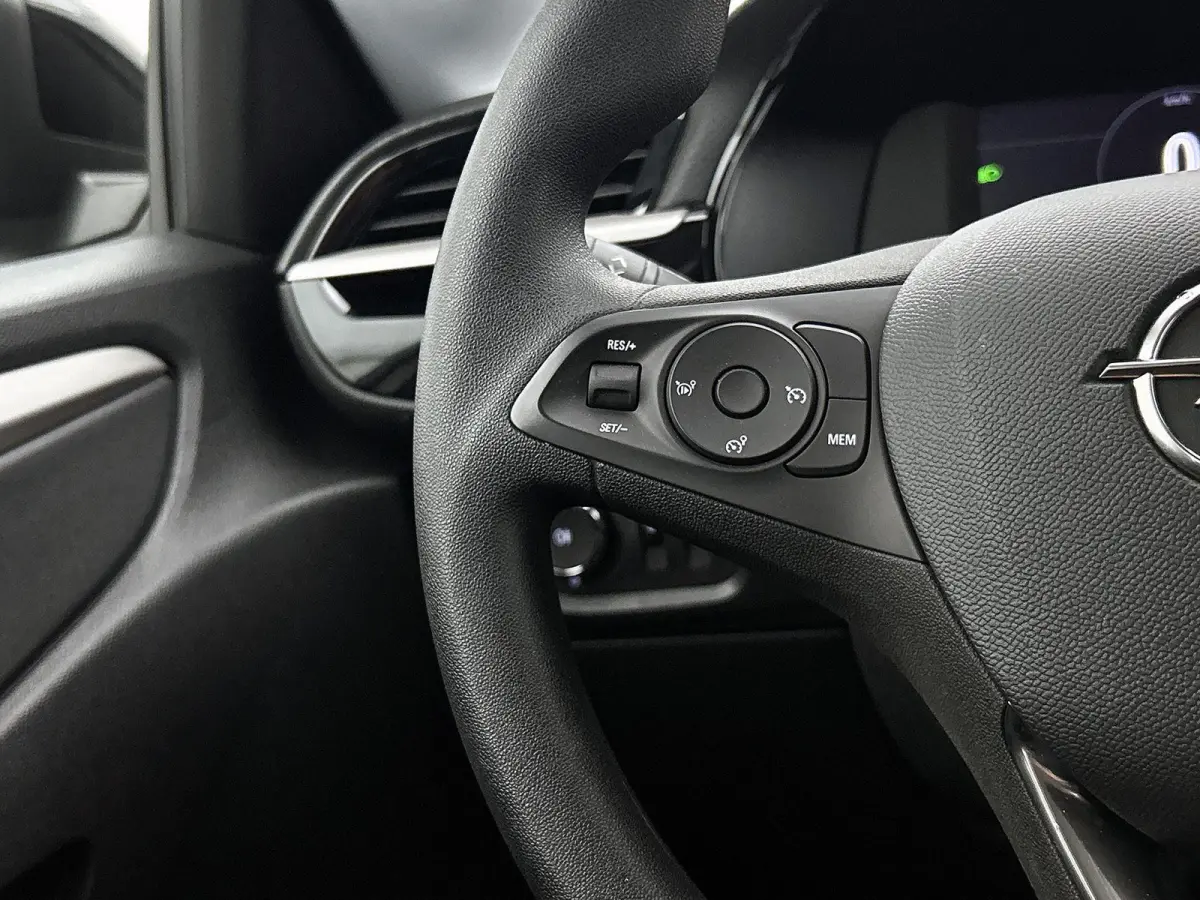 136pk 50 kWh Automaat | 1ste Eigenaar | ACCU 98% | Apple Carplay/Android Auto | Climate Control | Parkeersensoren | 16"LNV | LED |