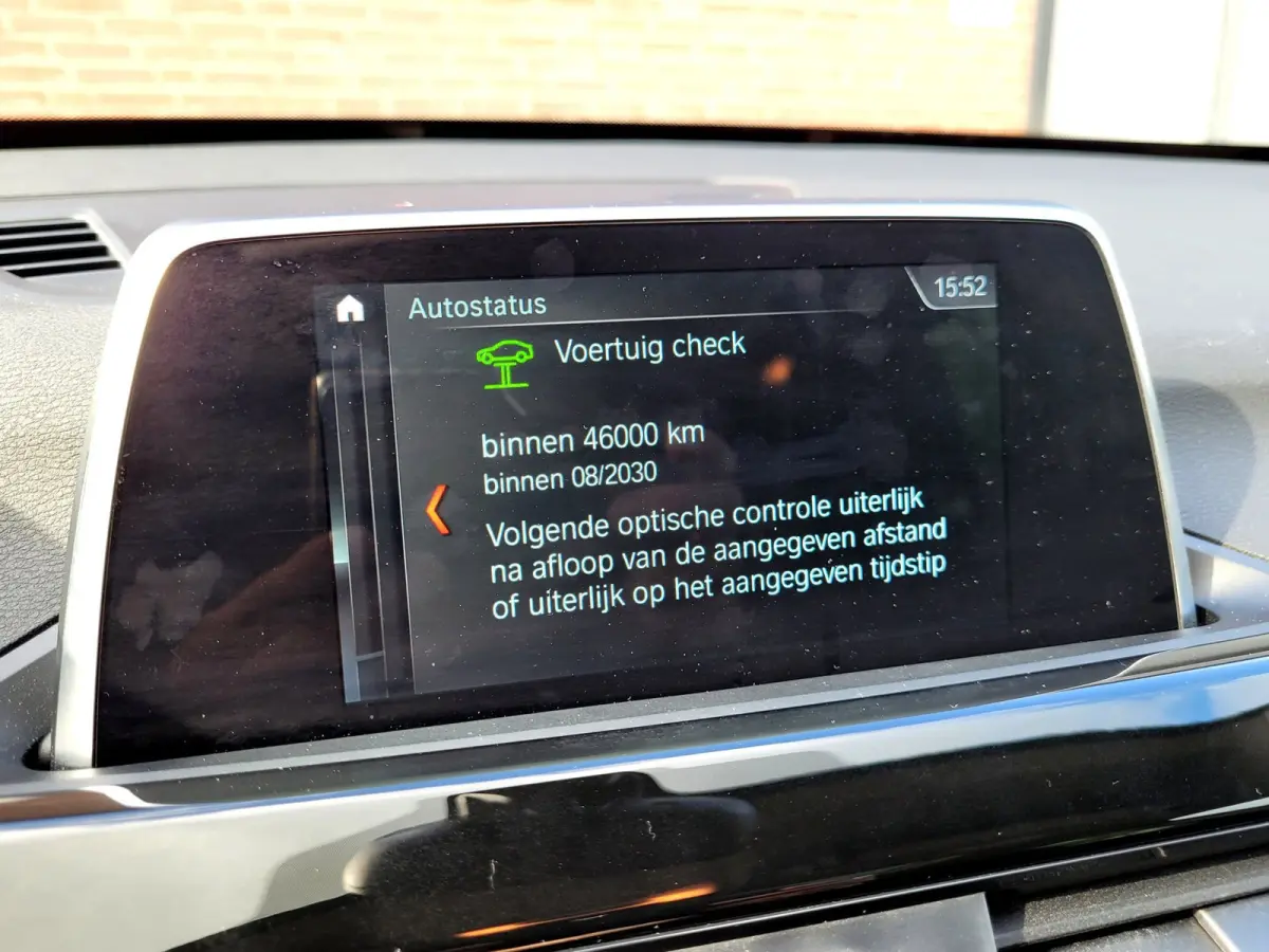 SDrive18i Panorama, Camera, All-season (Pirelli), M-grille, 18"