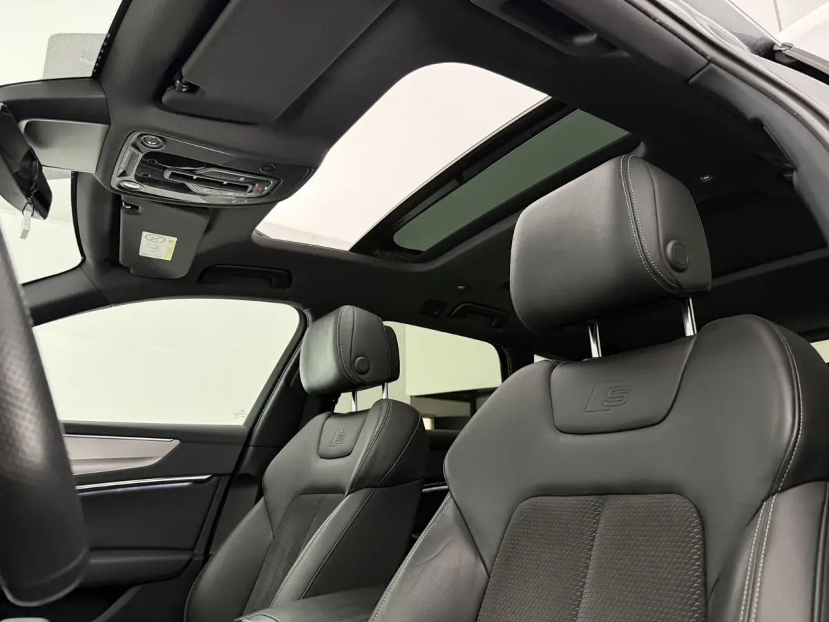 C8 55 TFSI e Quattro S-Line Competition | Pano | Sfeer | Memory | Virtual | 360° | Carplay | Cruise | Trekhaak