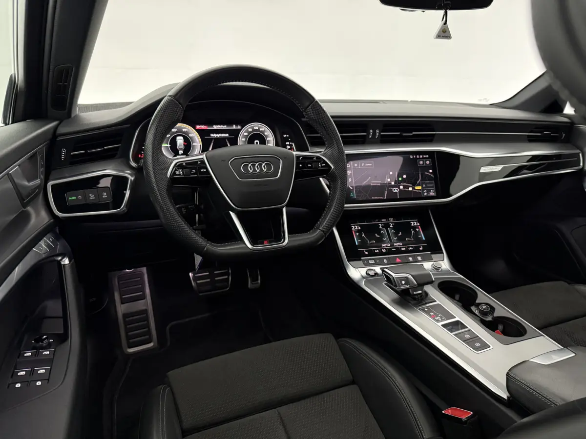 C8 55 TFSI e Quattro S-Line Competition | Pano | Sfeer | Memory | Virtual | 360° | Carplay | Cruise | Trekhaak