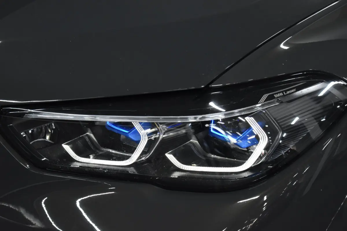 45e M-Sport xDrive 394pk | AKRAPOVIC | M-STOELEN | SKY LOUNGE