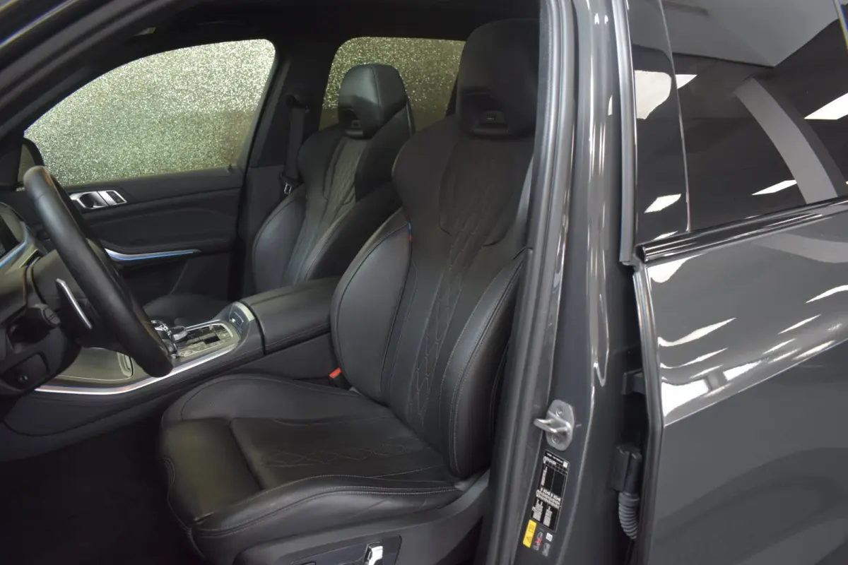45e M-Sport xDrive 394pk | AKRAPOVIC | M-STOELEN | SKY LOUNGE