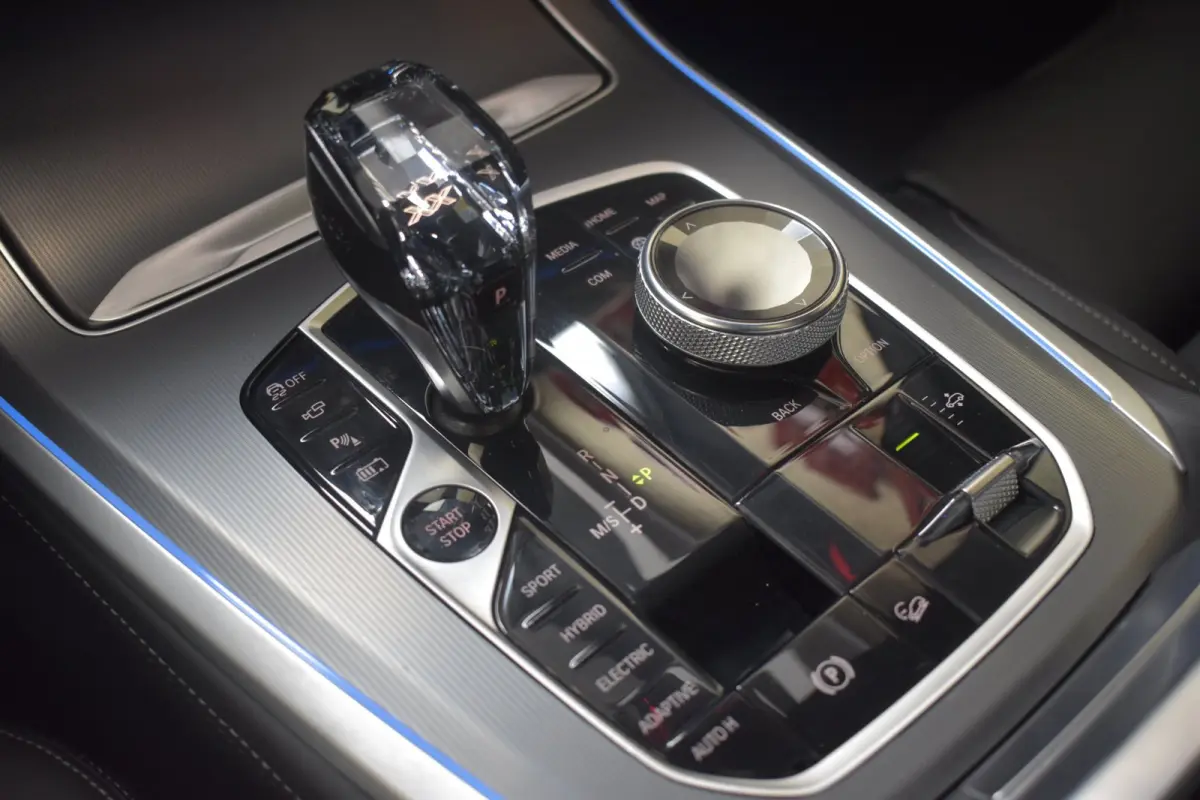 45e M-Sport xDrive 394pk | AKRAPOVIC | M-STOELEN | SKY LOUNGE