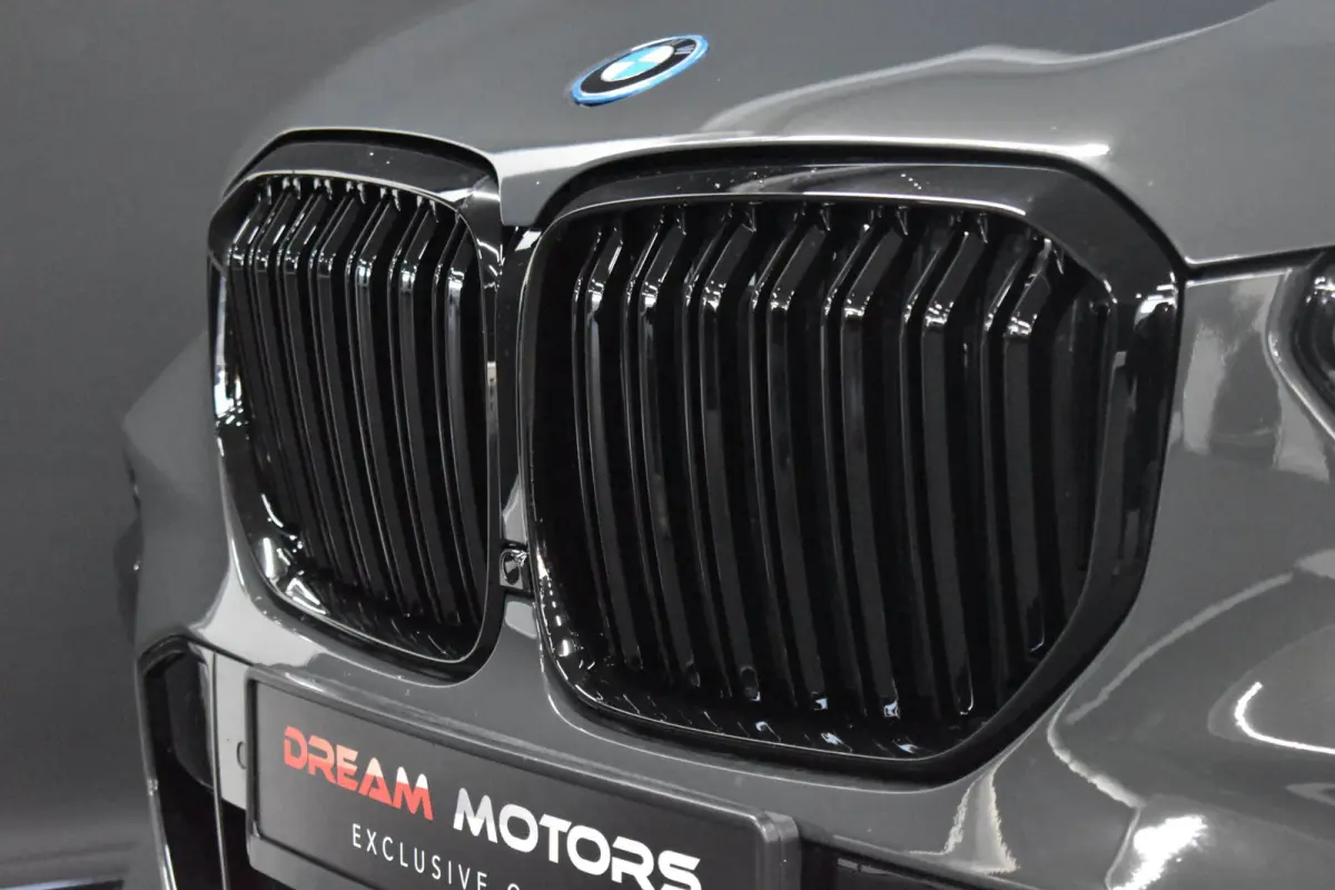 45e M-Sport xDrive 394pk | AKRAPOVIC | M-STOELEN | SKY LOUNGE