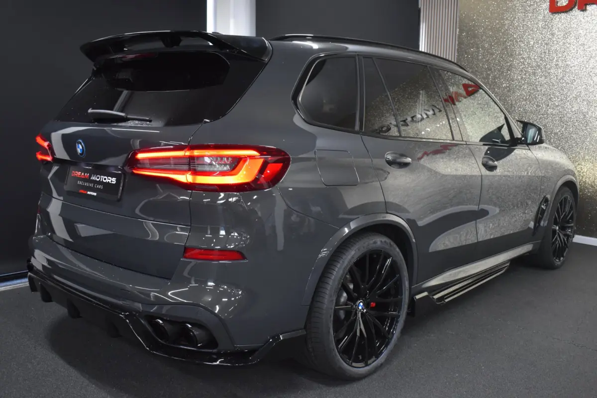 45e M-Sport xDrive 394pk | AKRAPOVIC | M-STOELEN | SKY LOUNGE